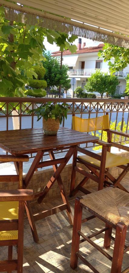 Xenia Palace Luxury Apartments Nea Vrasna Ngoại thất bức ảnh