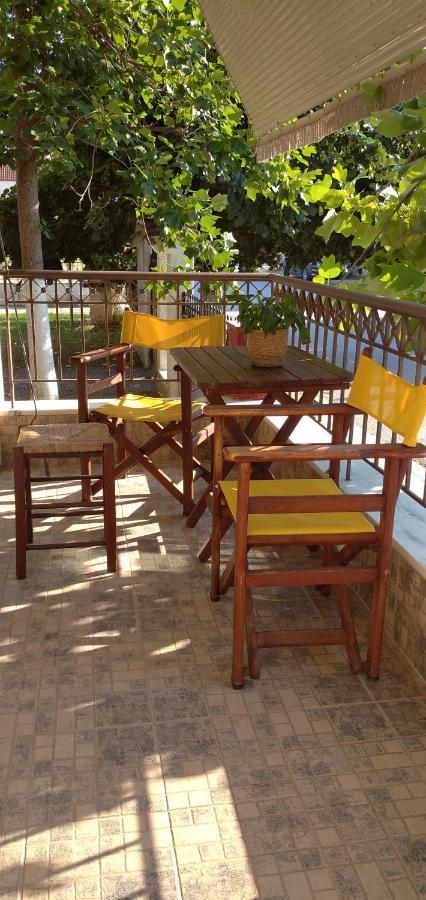 Xenia Palace Luxury Apartments Nea Vrasna Ngoại thất bức ảnh