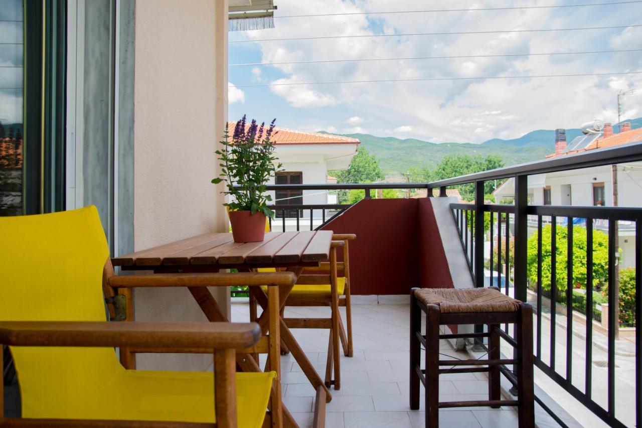 Xenia Palace Luxury Apartments Nea Vrasna Ngoại thất bức ảnh