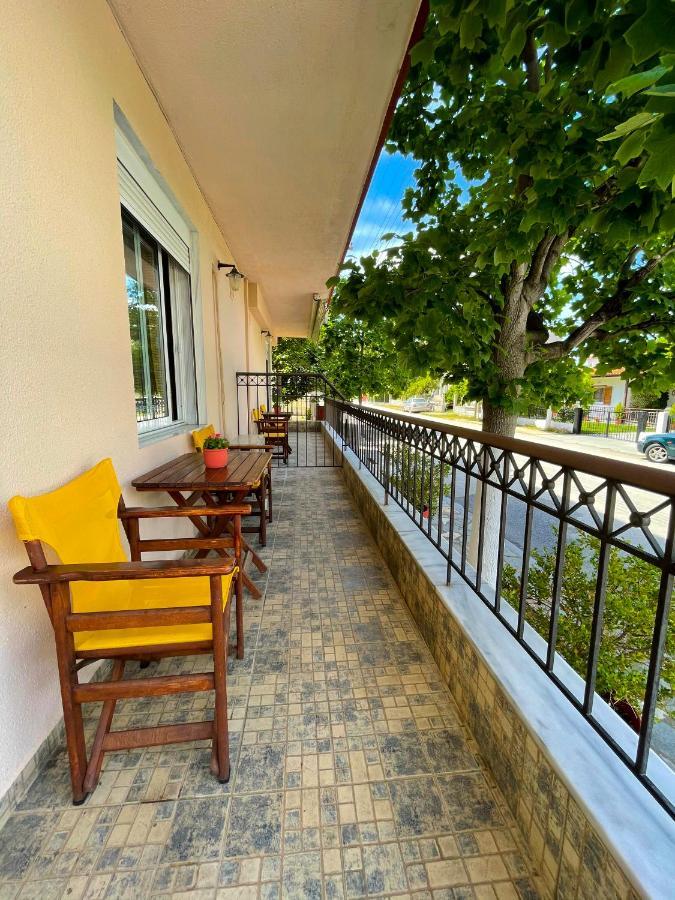 Xenia Palace Luxury Apartments Nea Vrasna Ngoại thất bức ảnh