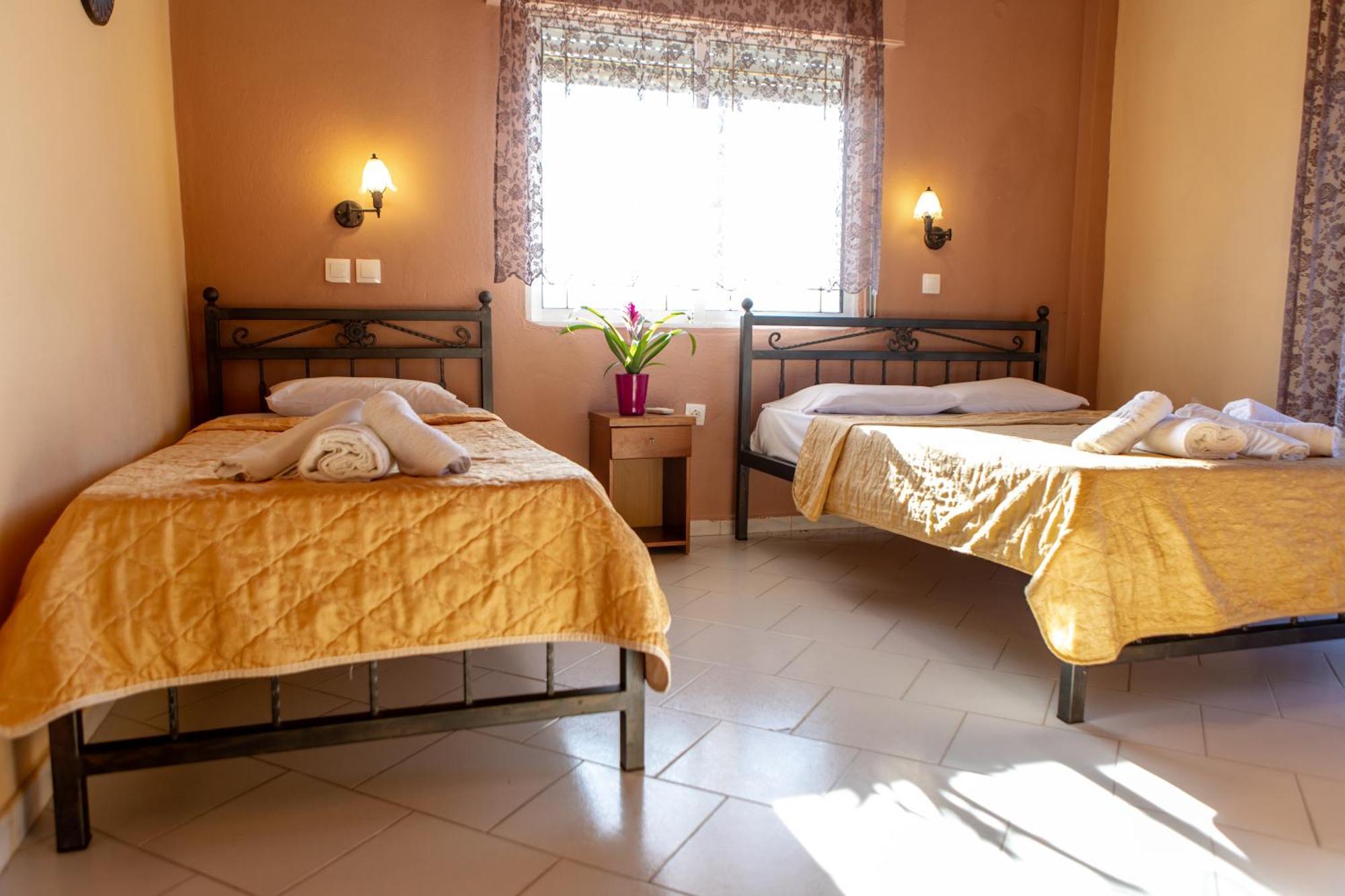 Xenia Palace Luxury Apartments Nea Vrasna Ngoại thất bức ảnh