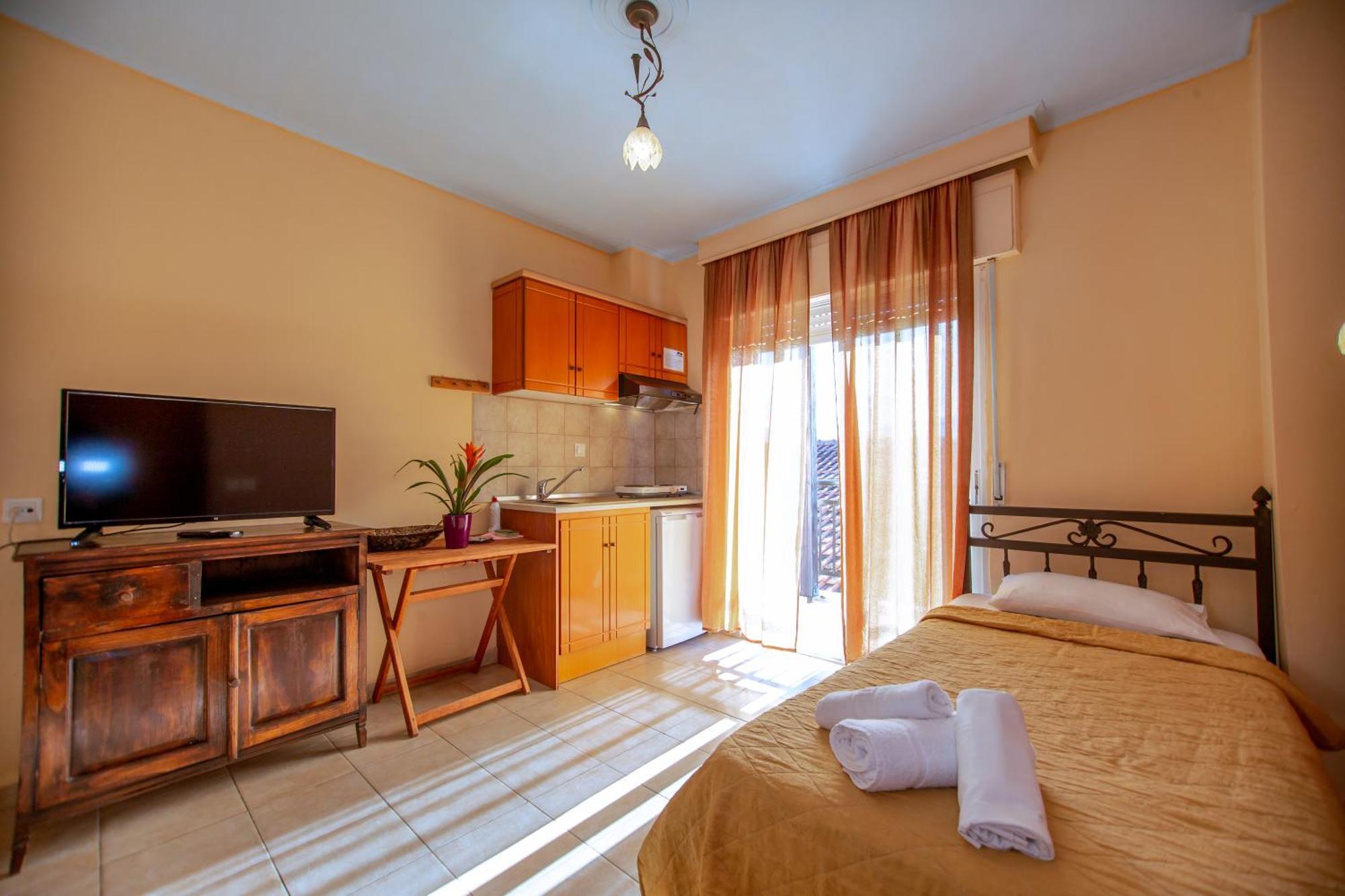 Xenia Palace Luxury Apartments Nea Vrasna Ngoại thất bức ảnh