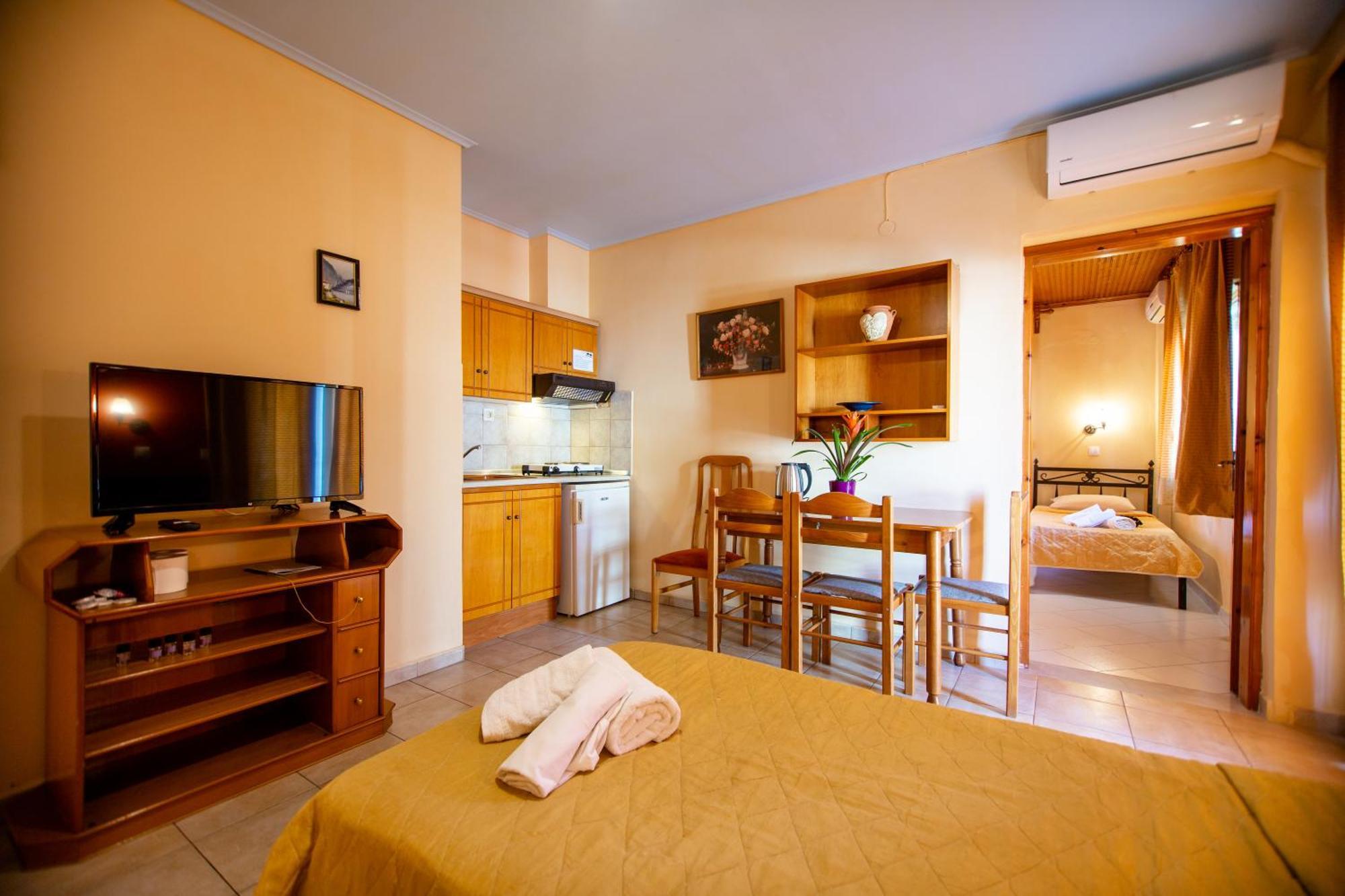 Xenia Palace Luxury Apartments Nea Vrasna Ngoại thất bức ảnh