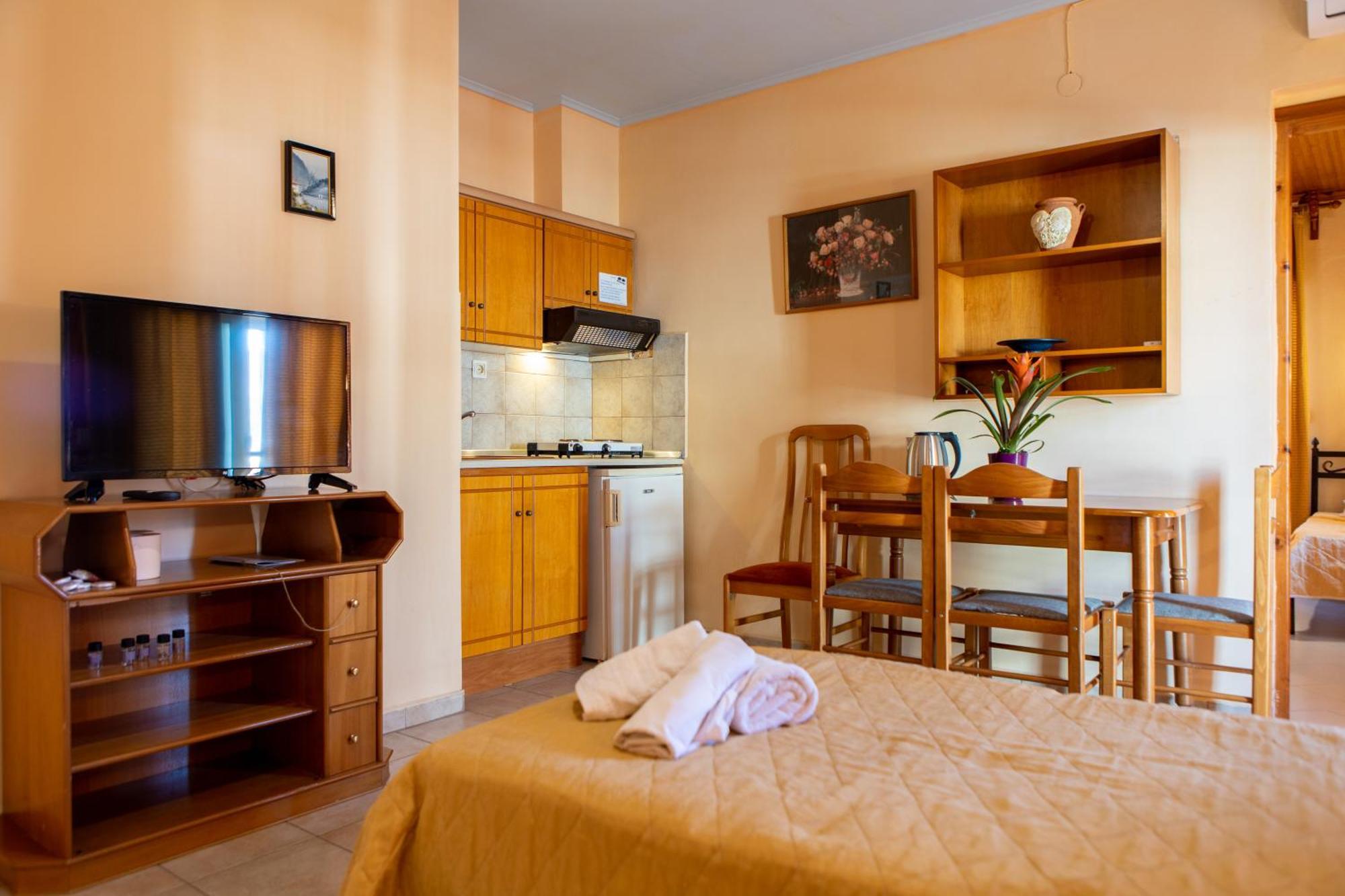 Xenia Palace Luxury Apartments Nea Vrasna Ngoại thất bức ảnh