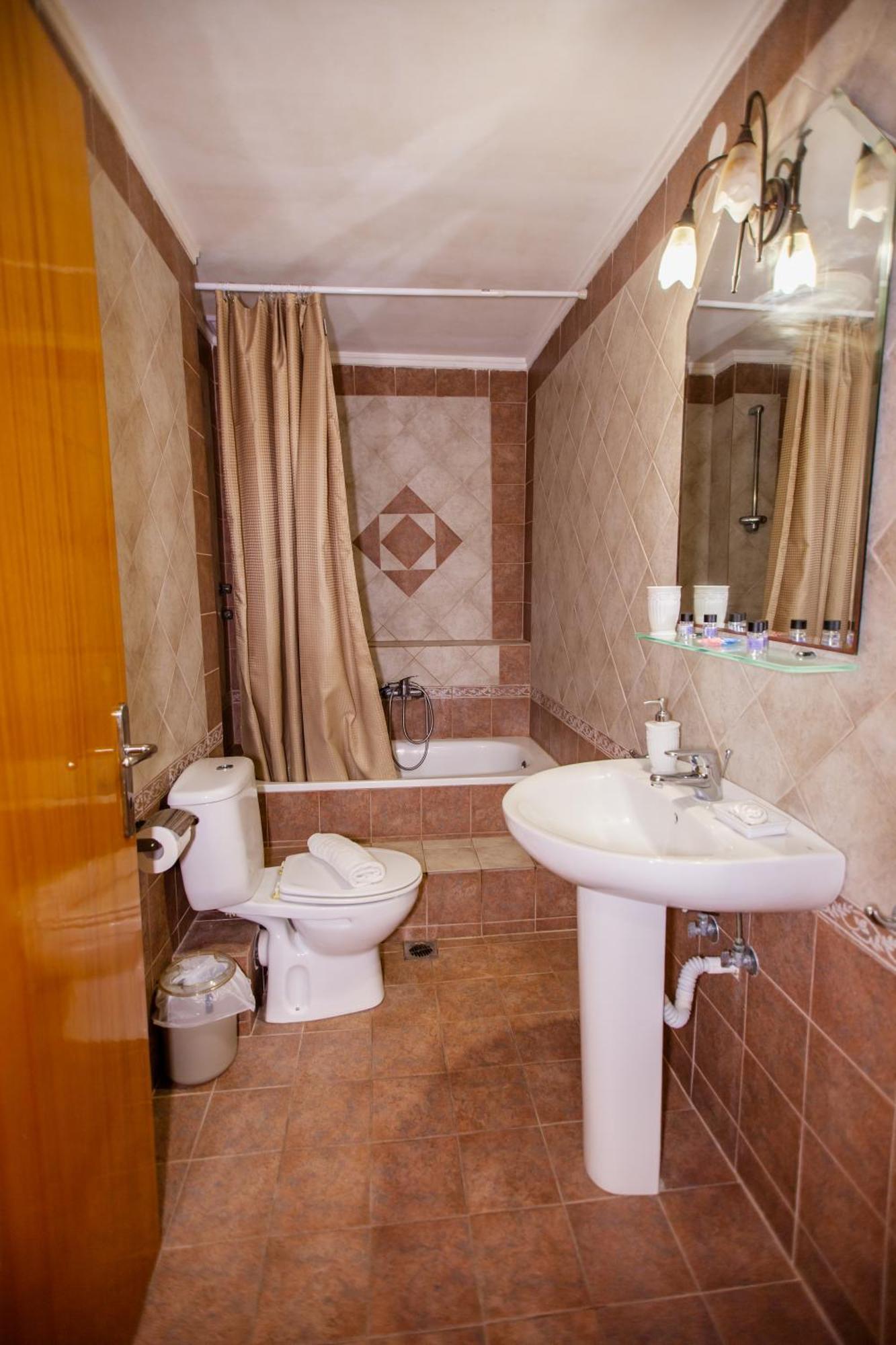 Xenia Palace Luxury Apartments Nea Vrasna Ngoại thất bức ảnh